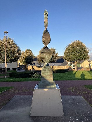 Stèle des 3 cimetières provisoires