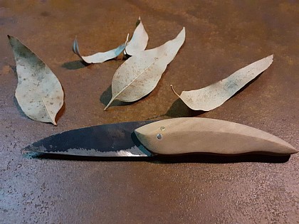 FORCA - OUTILS ET COUTEAUX FORGÉS