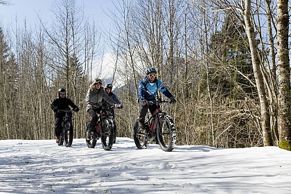 Electric mountain biking on snow: the great escape