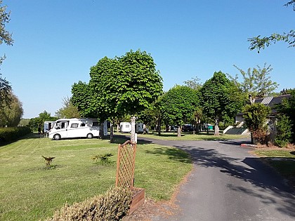 Aire de services camping Charmilles Plage