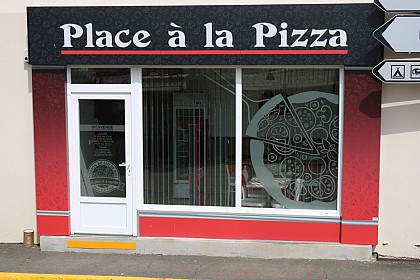 Pizzeria snack - Place à la pizza