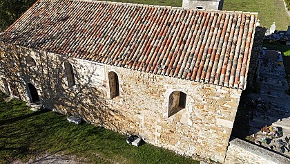 La chapelle Notre-Dame du Rocher d'Ongles
