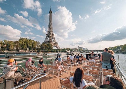 Croisière guidée des incontournables de Paris depuis la Seine