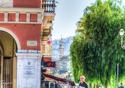 Visite guidée à vélo à la découverte du Nice Aristocratique