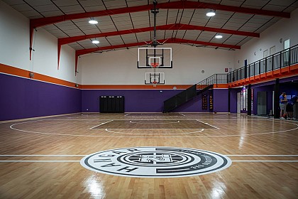 Hangar 21