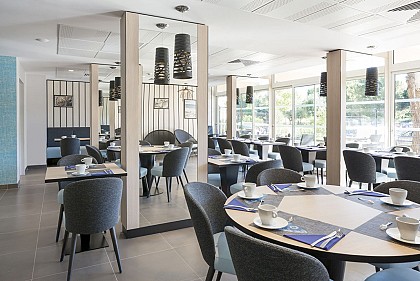 LOGIS HOTEL OPERALIA LES PINS