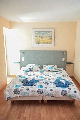 AUBERGE DE LA VALLÉE - CHAMBRE BUÈGES