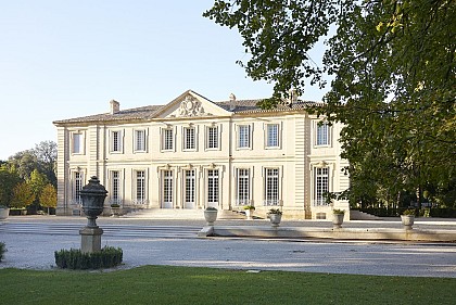 CHÂTEAU DE LA PISCINE