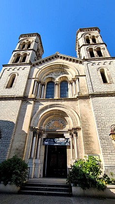 EGLISE SAINT-PIERRE ET SAINT-PAUL