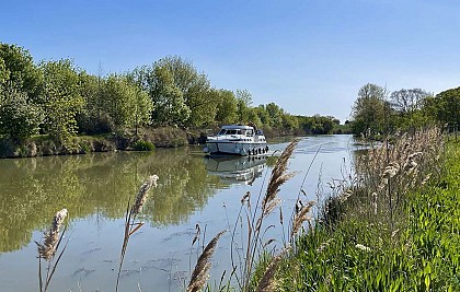 LE CANAL DU MIDI, AGDE, VIAS ET PORTIRAGNES