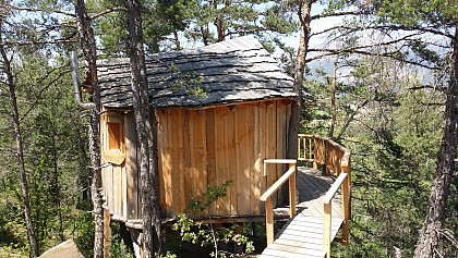 Les Taudons Tree House