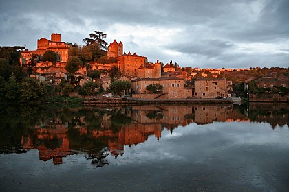 Bourg Castral de Puy-L'Evêque