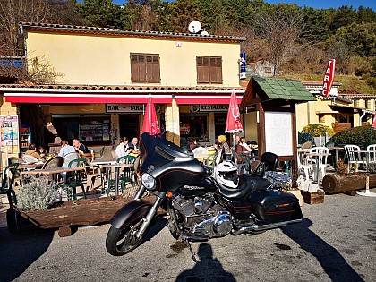 La Colette Bar and Restaurant