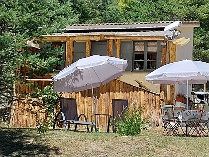 Petit studio dans la prairie