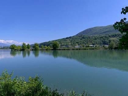 Confluence du Fier et du Rhône