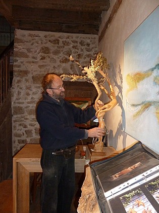 Atelier de sculptures sur bois "Sous l'écorce"