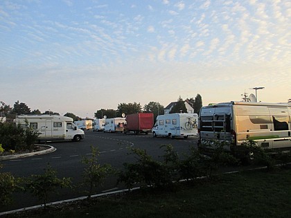 AIRE DE STATIONNEMENT CAMPING CAR - GARE DE MORTAGNE-SUR-SEVRE