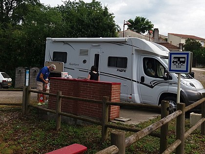 Aire de camping-cars