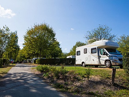 Emplacements camping-cars Camping Castel La Garangeoire