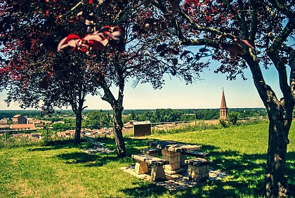 POINT DE VUE DU SQUARE PIERRE DE LA VOIE