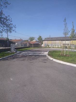 Aire de service et stationnement pour les campings-cars