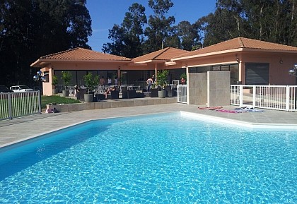 LA PISCINE