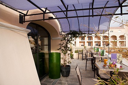 LE BOUDOIR