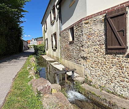 Lavoir de Blangy-le-Château (proche de l'ancien moulin)