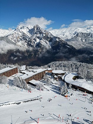 Les Karellis