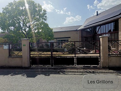 Les Grillons