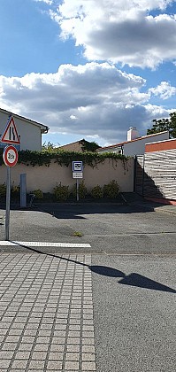 AIRE DE SERVICE DE MACHÉ