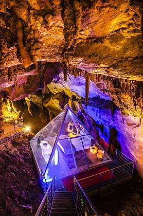 Grotte de la Cocalière - Hébergement insolite