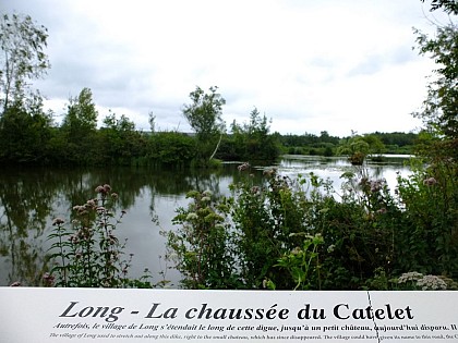 Belvédère à fleur d'eau de Long - Chaussée du Catelet
