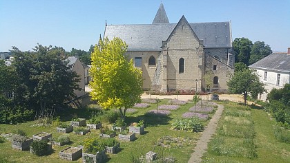 AIRE DE STATIONNEMENT DE BLAISON-SAINT-SULPICE