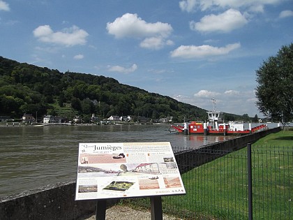 Bac de Jumièges et panorama