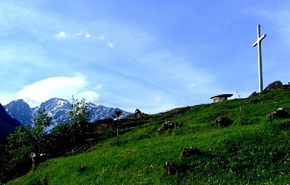 LA CROIX DE SAINT-JUSTIN