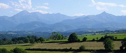 LORSQUE S'OUVRE LA VALLÉE