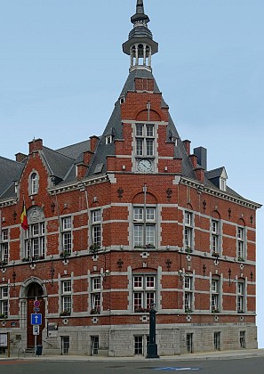 Hôtel de ville/ Waremme