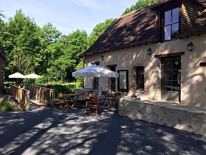 LA TAVERNE DES GROTTES