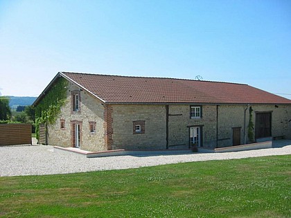 Gite "Chez la Grand-Mère" , ancienne ferme rénovée avec jardin en Argonne