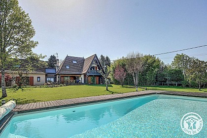 Location Bayat pour 10 personnes