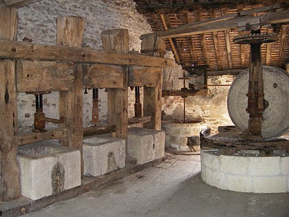 Moulin à huile et à farine