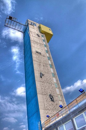 La K2 Tower ( L'insolite au pays de Liège)