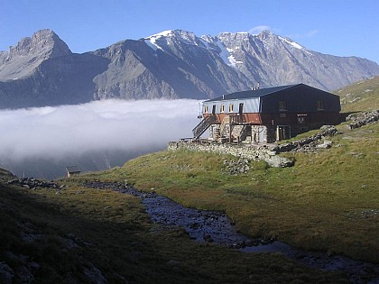 Mont Pourri mountain hut (FFCAM)