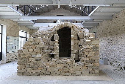 Les Bains de la Reine