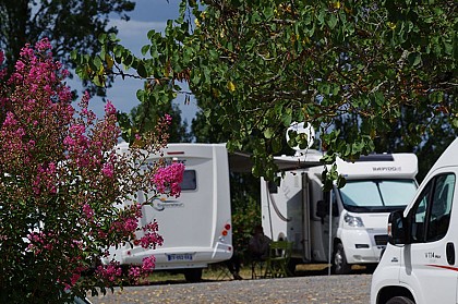 Aire communale de Biron