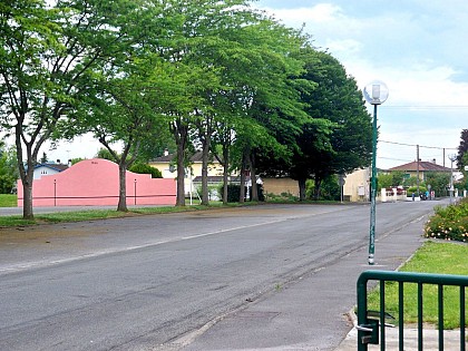 Aire de stationnement de Sauveterre-de-Béarn