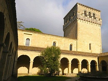 Abbaye Sainte-Marie du Rivet