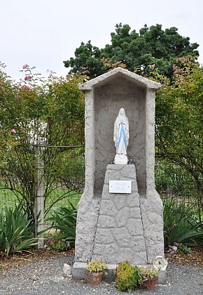 Statue de la Vierge Marie de Bégadan