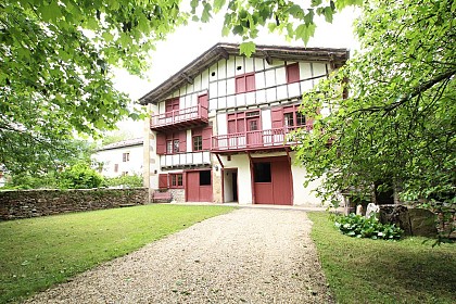 MAISON DUNDURIENIA